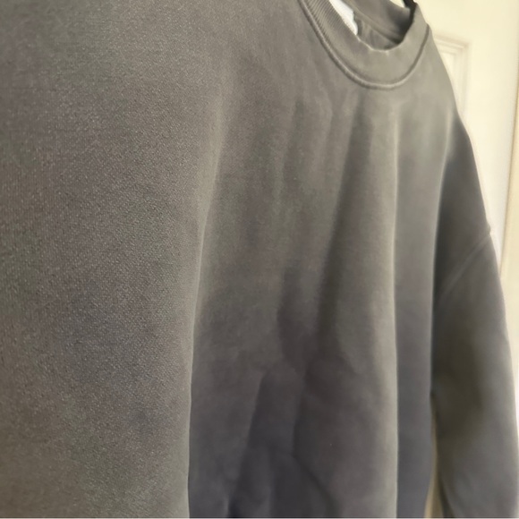 Aritzia Cozy Fleece Perfect Crew Sweatshirt in Faded Coal Grey - Picture 5 of 6